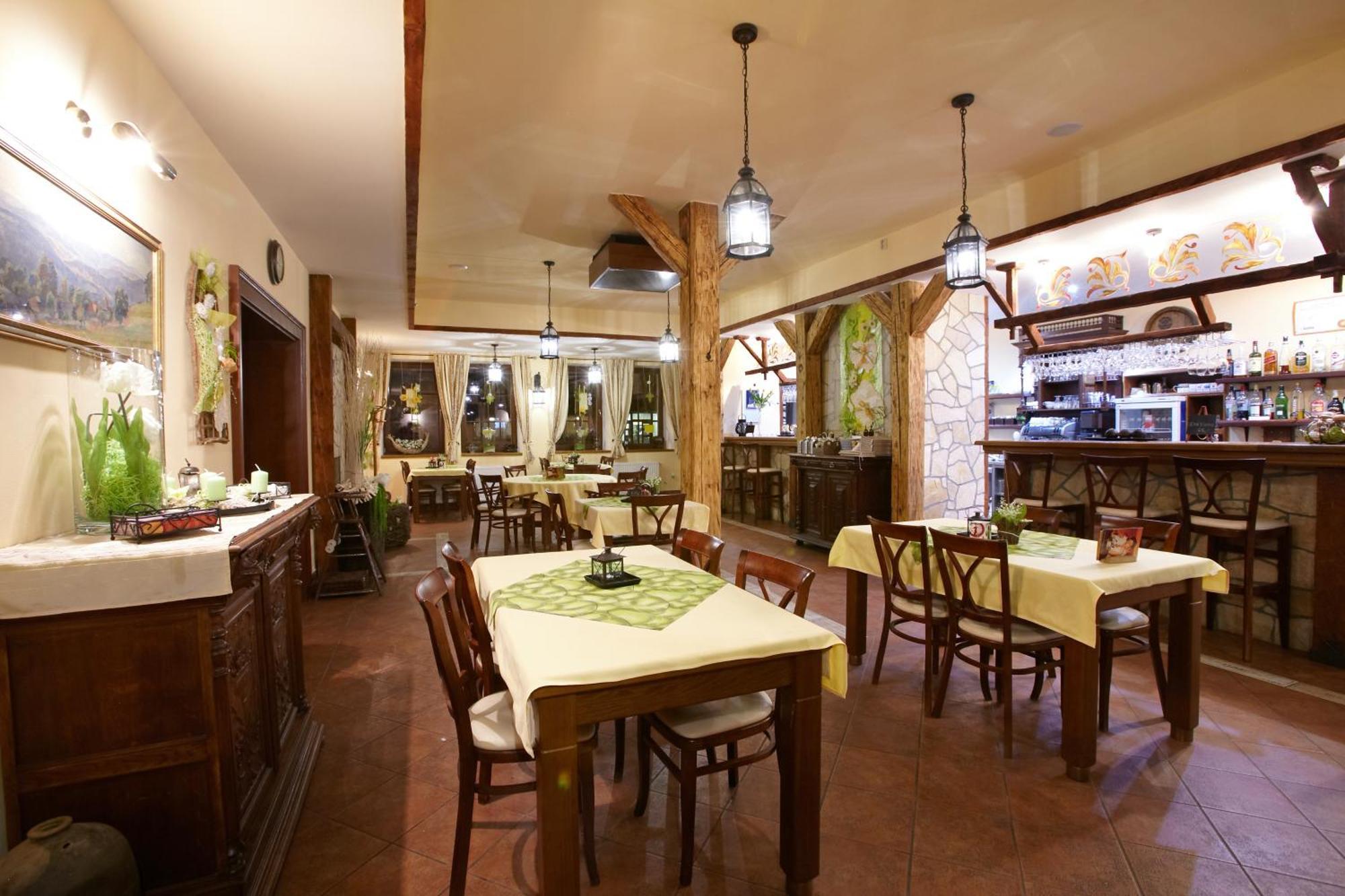 Penzion A Restaurace Stare Casy Горні-Бечва Екстер'єр фото